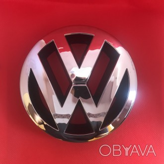  
Эмблема логотип Volkswagen Фольксваген Пассат VW Passat B5 на решетку радиатор. . фото 1