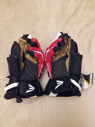 Новые хоккейные перчатки Easton Stealh C7.0. Достойный уровень защиты и комфорта. . фото 4