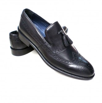 
Кожаные мужские туфли хорошо сочетаются с деловым стилем одежды. Туфли сделаны . . фото 4