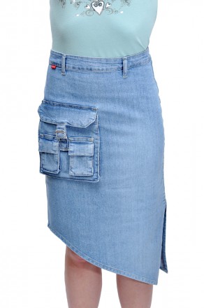 
Продукция торговой марки Crown Jeans сочетая простоту и модные тренды пользуетс. . фото 7
