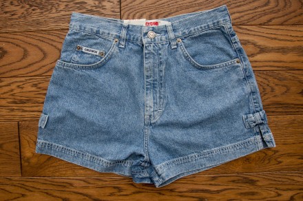 Шорты женские джинсовые Crown Jeans модель 710 (VNTR). Черновцы. фото 1 Шорты женские джинсовые Crown Jeans модель 710 (VNTR). Черновцы. фото 1