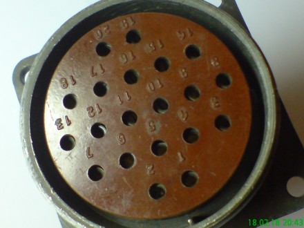 Соединитель электрический СШР48П20ЭГ2 с распаянными разьемами-розетка
длина про. . фото 4