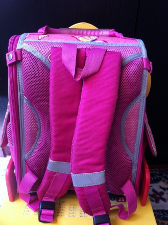 Школьный рюкзак розового цвета с 3D изображением бабочки подойдет для девочек на. . фото 4