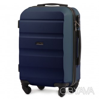 Малый пластиковый чемодан Wings AT01 на 4 колесах
Надёжность чемоданов кампании . . фото 1