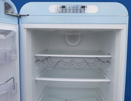 Ексклюзивный холодильник в ретро стиле Смег Smeg FAB32RAZN1 голубой А++ No Frost. . фото 7