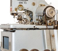 Петельный полуавтомат, производственная швейная машина Minerva 62761-P2. 
Глазк. . фото 2