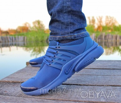 
Мужские кроссовки Nike Air Presto синие​
Темно синего цвета с синими полосками . . фото 1