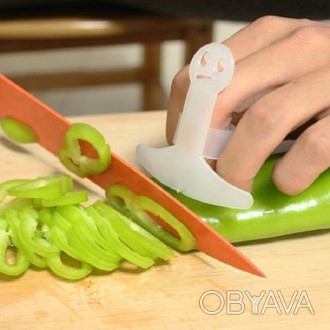 Защита для пальцев от порезов кухонным ножом
Это простое приспособление поможет . . фото 1