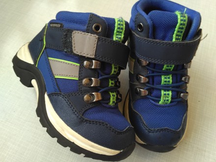 Водонепроницаемые ботинки H&M прекрасный выбор для прогулок с ребенком в весенне. . фото 4