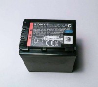 Оригинальный б/у аккумулятор sony NP-FV70. Был год в использовании Батарея полно. . фото 3