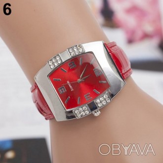 Классические женские часы известного бренда Geneva, с кварцевым механизмом, цифе. . фото 1