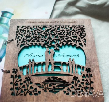 Эта восхитительная свадебная гостевая книга, сделанная из натурального дерева, б. . фото 1