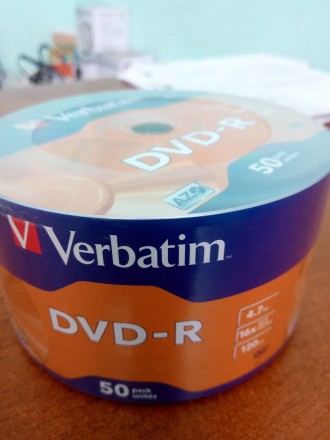 Наличие уточняйте..
Диск DVD-R Verbatim 4.7Gb 16X Wrap-box 50шт MATT SILVER про. . фото 3