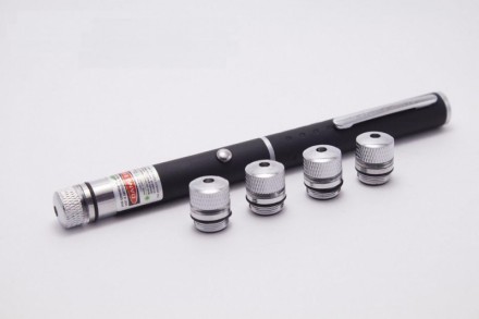 Green Laser Pointer - зеленая лазерная указка с 5 насадками (Грин Лазер Поинте). Киев. фото 1 Green Laser Pointer - зеленая лазерная указка с 5 насадками (Грин Лазер Поинте). Киев. фото 1
