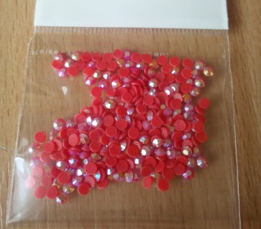 Стразы для маникюра камни для ногтей акриловые 3 мм (250 шт в упаковке). Киев. фото 1