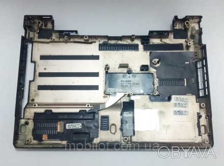 Корпус Samsung Q45 (NZ-10664) 
Часть корпуса поддон и стол к ноутбуку Samsung Q4. . фото 1