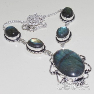 Предлагаем Вам купить красивое ожерелье с камнем лабрадор в серебре. 
Колье с ши. . фото 1