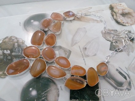 Предлагаем Вам купить красивое ожерелье с натуральным камнем сердолик (жеода) в . . фото 1