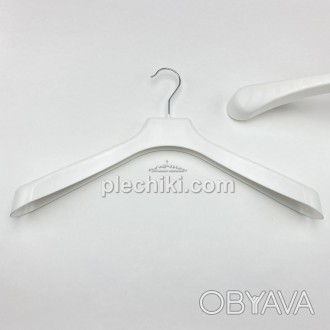 Пластиковые вешалки для верхней одежды W-PL46 белого цвета без перекладины с шир. . фото 1