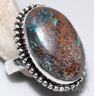Предлагаем Вам купить милое кольцо с камнем - хризоколла в серебре. Размер 18.
П. . фото 1