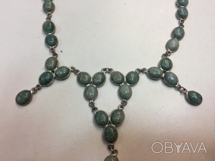 Предлагаем Вам купить очень нежное ожерелье с натуральным камнем нефрит в серебр. . фото 1