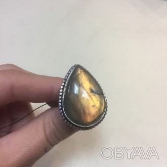 Предлагаем Вам купить кольцо с натуральным камнем лабрадор в серебре. 
Камень 10. . фото 1