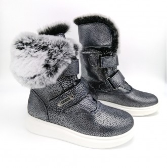 Зимние ботинки для девочки, темно-серебристого цвета с мехом. Выполнены из натур. . фото 2