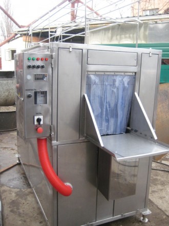 Данная машина предназначена для мытья и ополаскивания многооборотной тары (пласт. . фото 2
