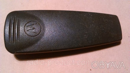 Клипса на пояс для ношения радиостанций Motorola P-040/P-080 и подобных с таким . . фото 1
