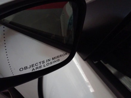 В комплекте 2 шт
Objects in Mirror are Losing-(перевод) объекты в зеркале теряю. . фото 8