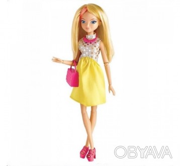 
Модная кукла Chloe позволяет девушкам воссоздавать свои любимые сцены Хлои 
Она. . фото 1
