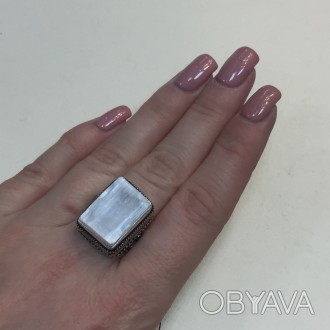 Предлагаем Вам купить превосходное кольцо с камнем селенит в серебре Индия!
 
Ра. . фото 1