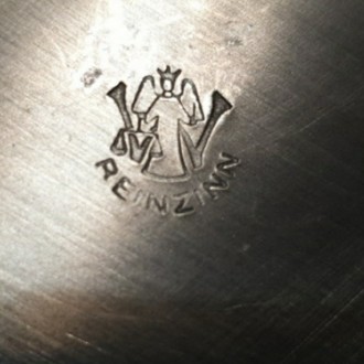 Настенная оловянная тарелка панно Охота, Германия художественное литье. На тарел. . фото 4