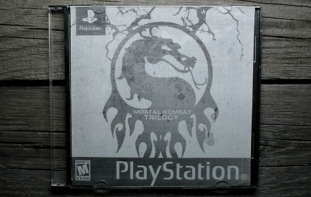 Mortal Kombat Trilogy | Sony PlayStation 1 (PS1) 

Диск с игрой для приставки . . фото 2