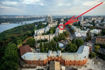Квартира находится в районе метро Арсенальная - исторические места Киева. 3 этаж. Печерск. фото 2