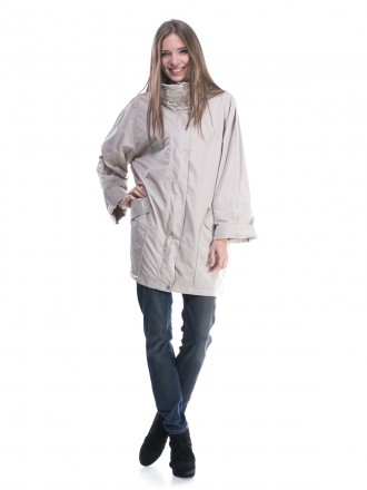 Удлиненная бежево-серая куртка свободного покроя с накладными карманами от произ. . фото 7