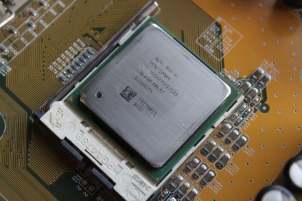 Процессор Intel Pentium 4 2.40GHz/512/533 (SL6SH) MALAY Q326A394

• Проце. . фото 4