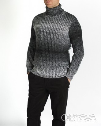 Мужская серый свитер с горлом
Размеры : S / M / L / XL
Производство Италия
Очень. . фото 1