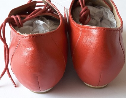 Комфортные туфли со шнуровкой из мягкой натуральной 100% кожи красного цвета EUR. . фото 6