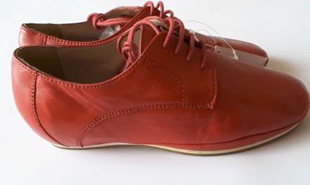 Комфортные туфли со шнуровкой из мягкой натуральной 100% кожи красного цвета EUR. . фото 5