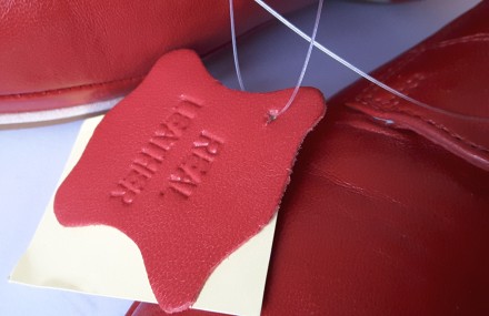 Комфортные туфли со шнуровкой из мягкой натуральной 100% кожи красного цвета EUR. . фото 7