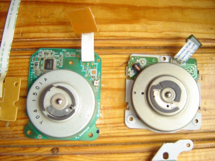 16 шт. шаговых электродвигателей от флоппи дисководов 3,5 дюйма и CD приводов, б. . фото 3