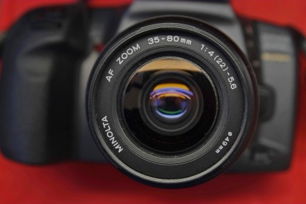 Minolta Dynax 500si Super является автофокусyсной зеркальной камерой для 35 -мм . . фото 7