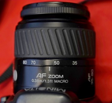 Minolta Dynax 500si Super является автофокусyсной зеркальной камерой для 35 -мм . . фото 9