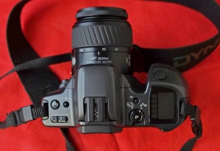 Minolta Dynax 500si Super является автофокусyсной зеркальной камерой для 35 -мм . . фото 3