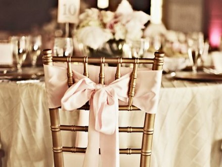 Виготовлення бантів на стільці, квіткових декорів з різноманітних тканин, з різн. . фото 4