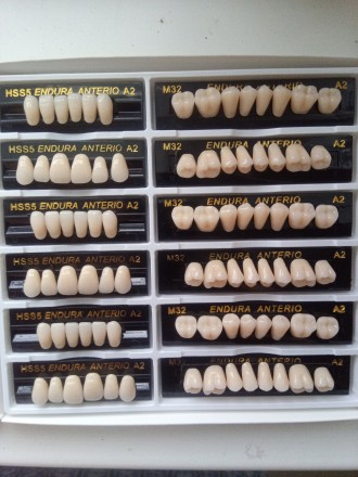 Наиболее распространенные размеры и цвета гарнитуры зубов для изготовления зубны. . фото 5