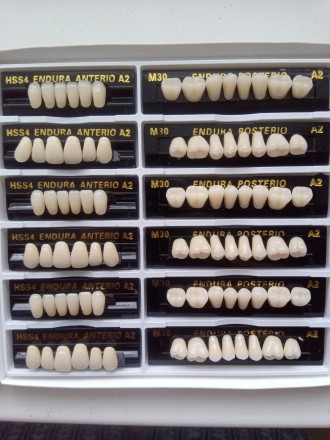 Наиболее распространенные размеры и цвета гарнитуры зубов для изготовления зубны. . фото 4