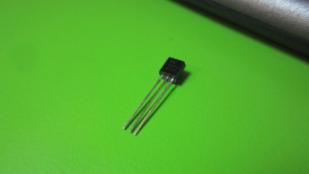 Биполярный n-p-n транзистор для миниатюрных устройств C1815. Технические характе. . фото 3