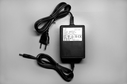 Блок Питания AC-DC Adaptor 13.5V=1200mA 16.2VA LGA Nurnberg

- Описание:

Бл. . фото 2
